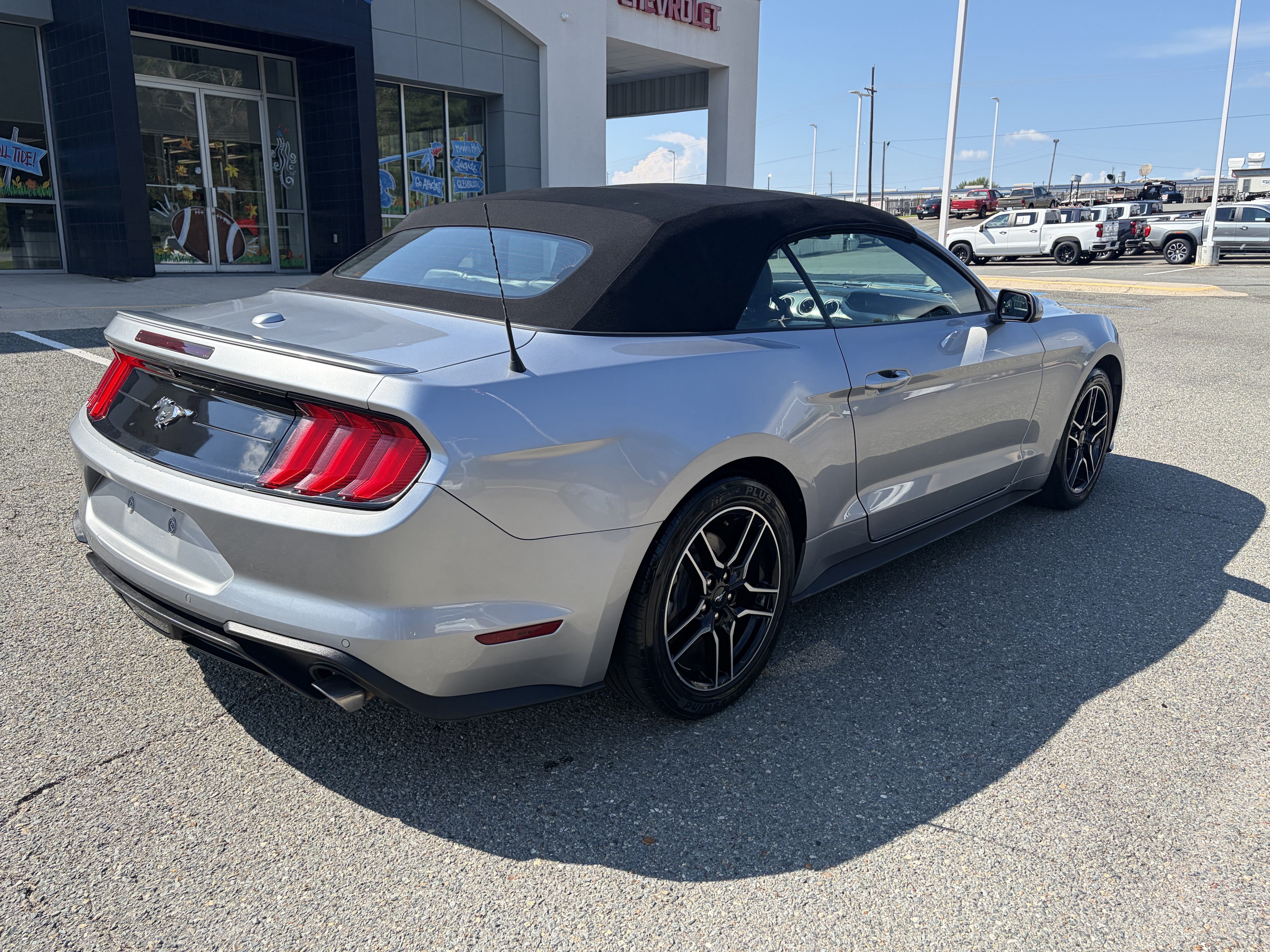 2021 Ford Mustang EcoBoost
