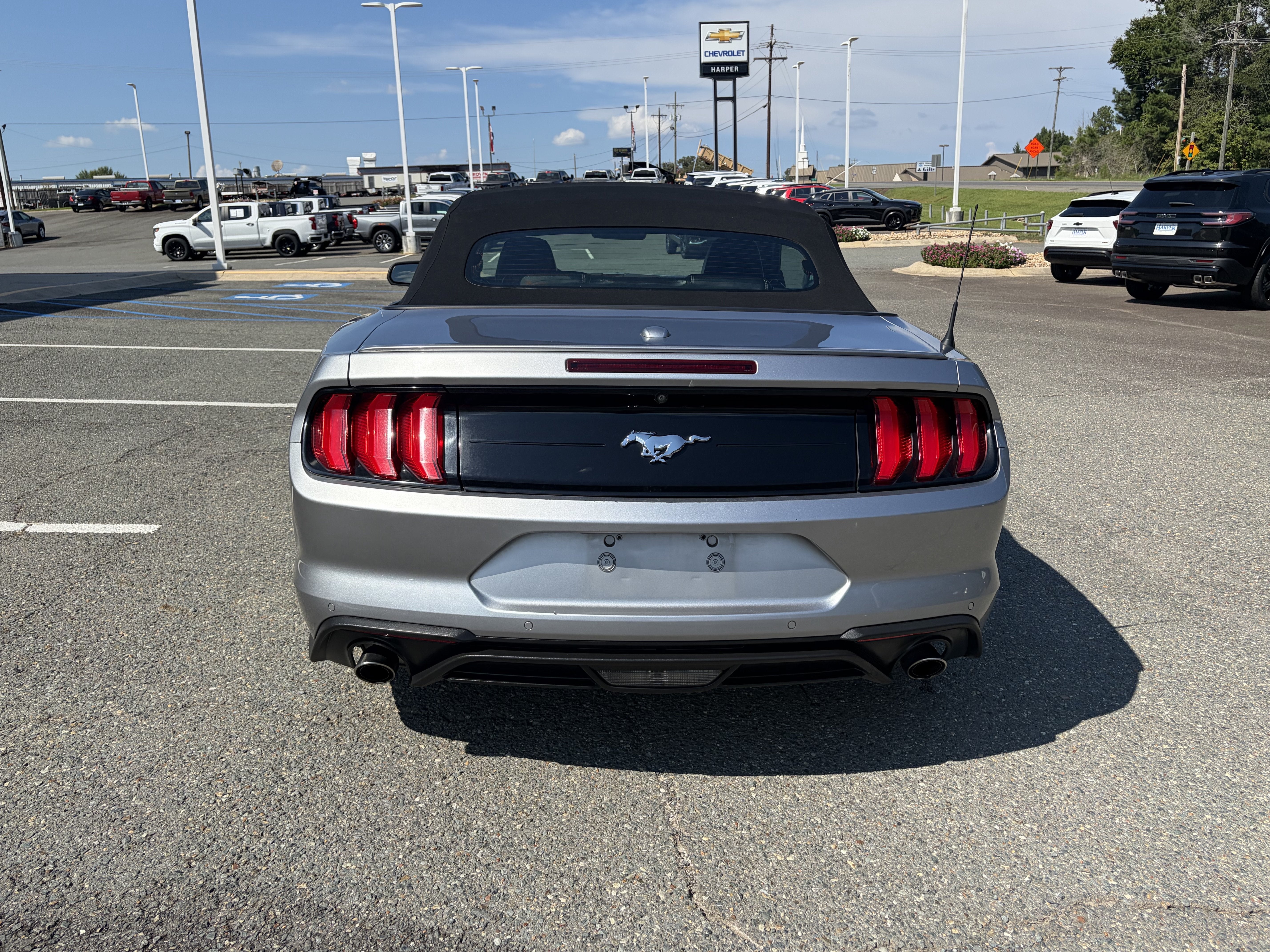 2021 Ford Mustang EcoBoost