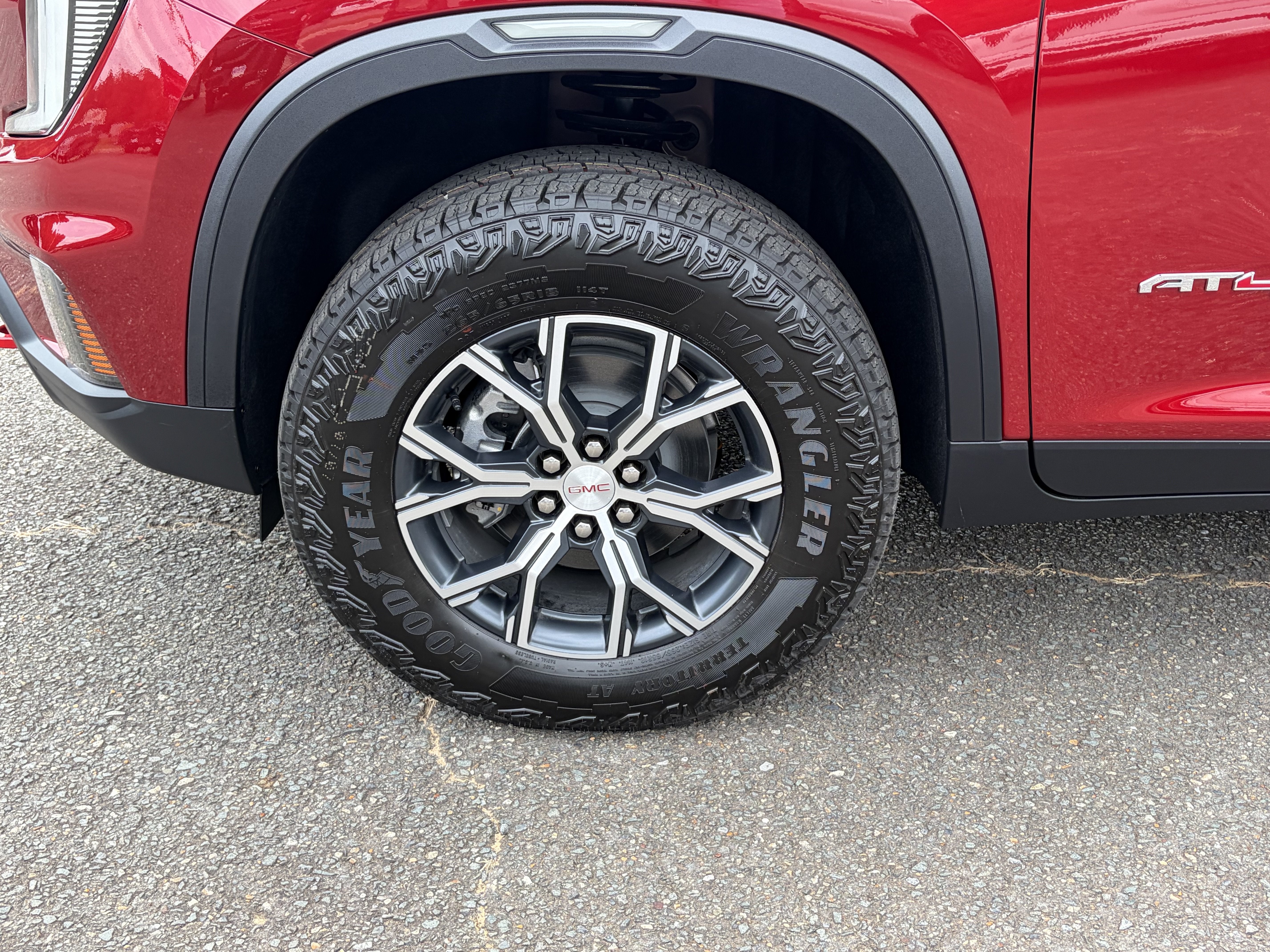 2026 GMC Acadia AT4