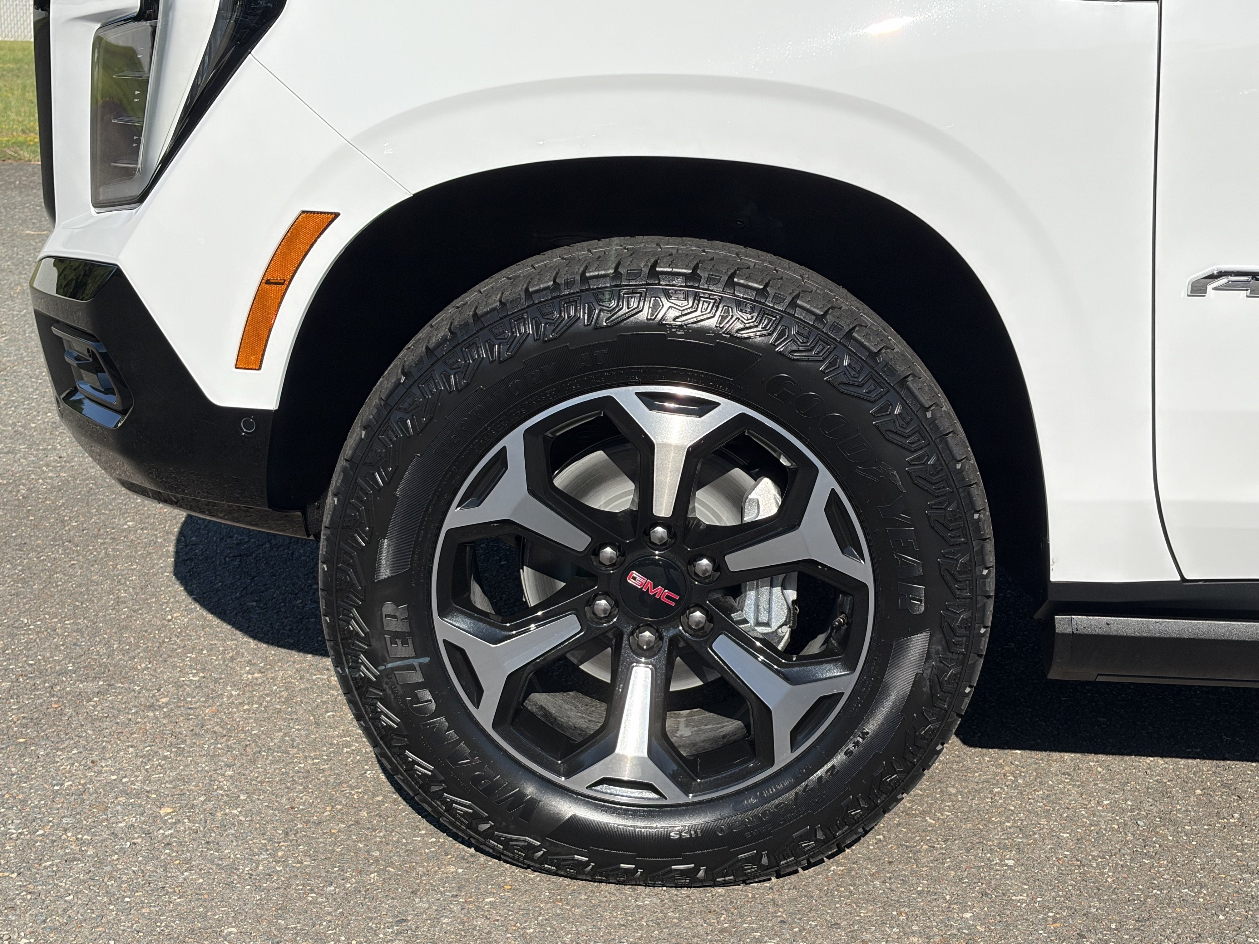 2026 GMC Yukon AT4