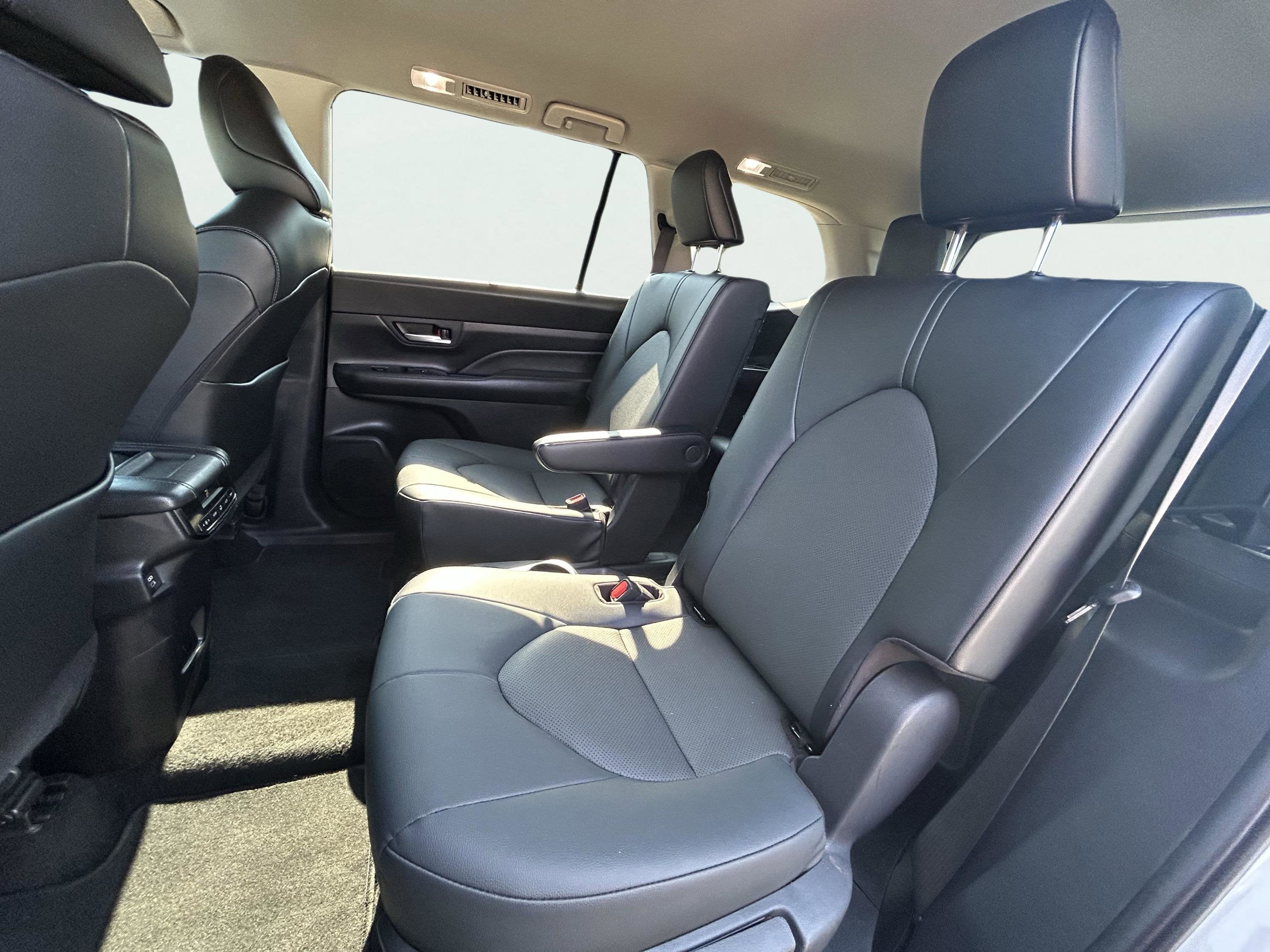 2024 Toyota Grand Highlander Base